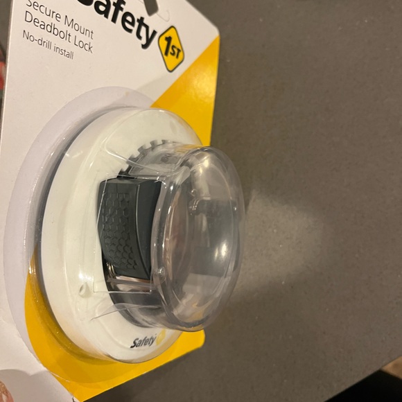 Secure Deadbolt Lock - Picture 1 of 2